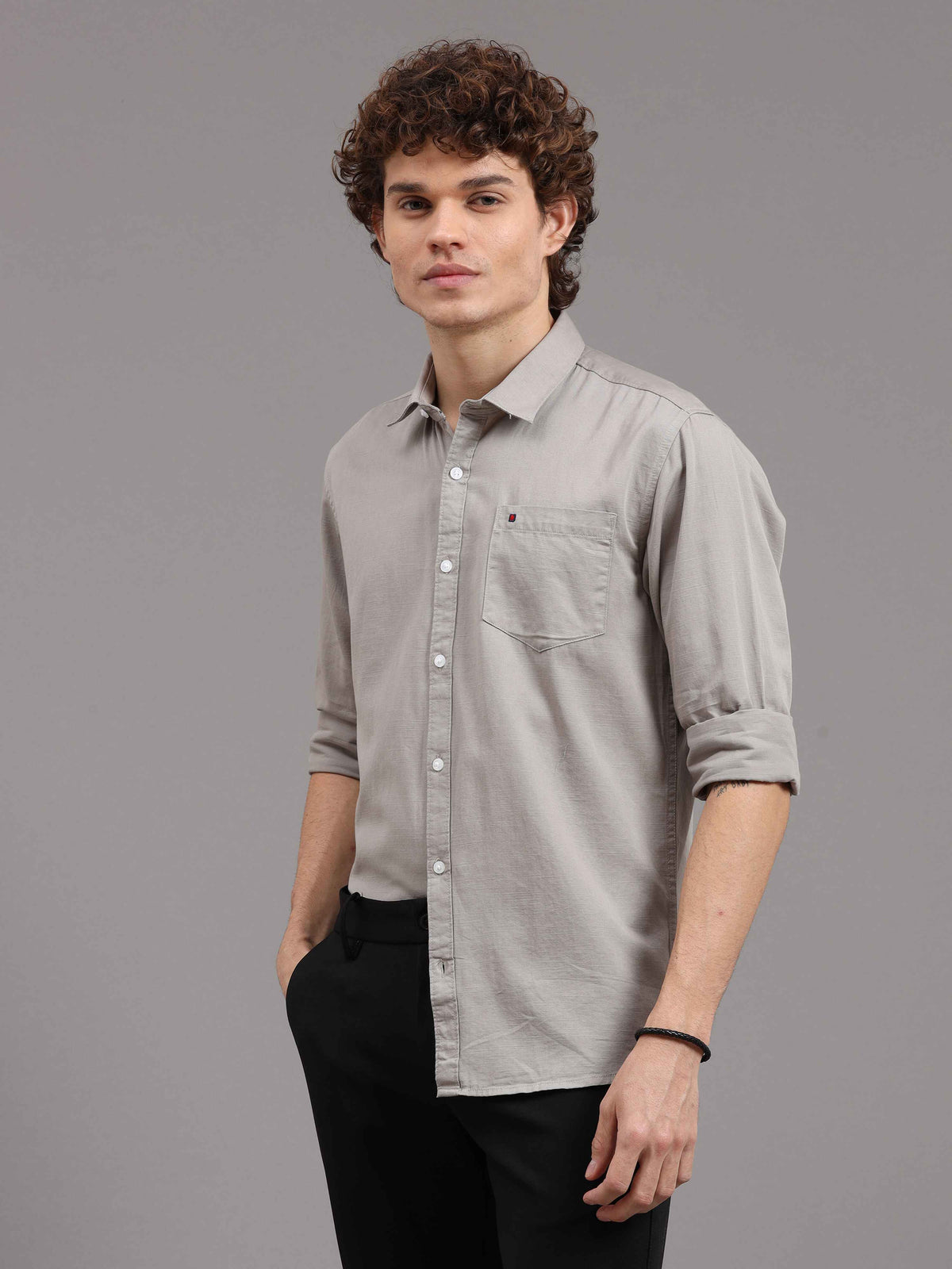 Shop Men's Grey Slim Fit Solid Full Sleeves Casual Shirts Online.