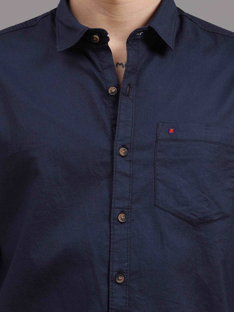 Shop Men's Royal Blue Slim Fit Solid Full Sleeves Casual Shirts Online.