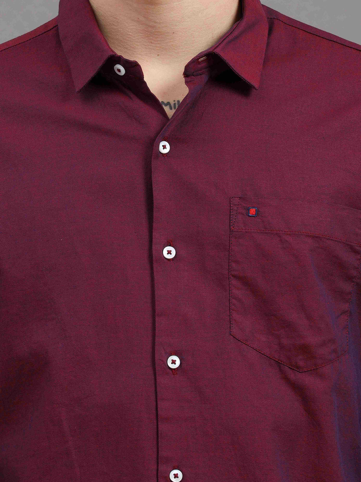 Men's Burgundy Slim Fit Solid Full Sleeves Casual Shirts
