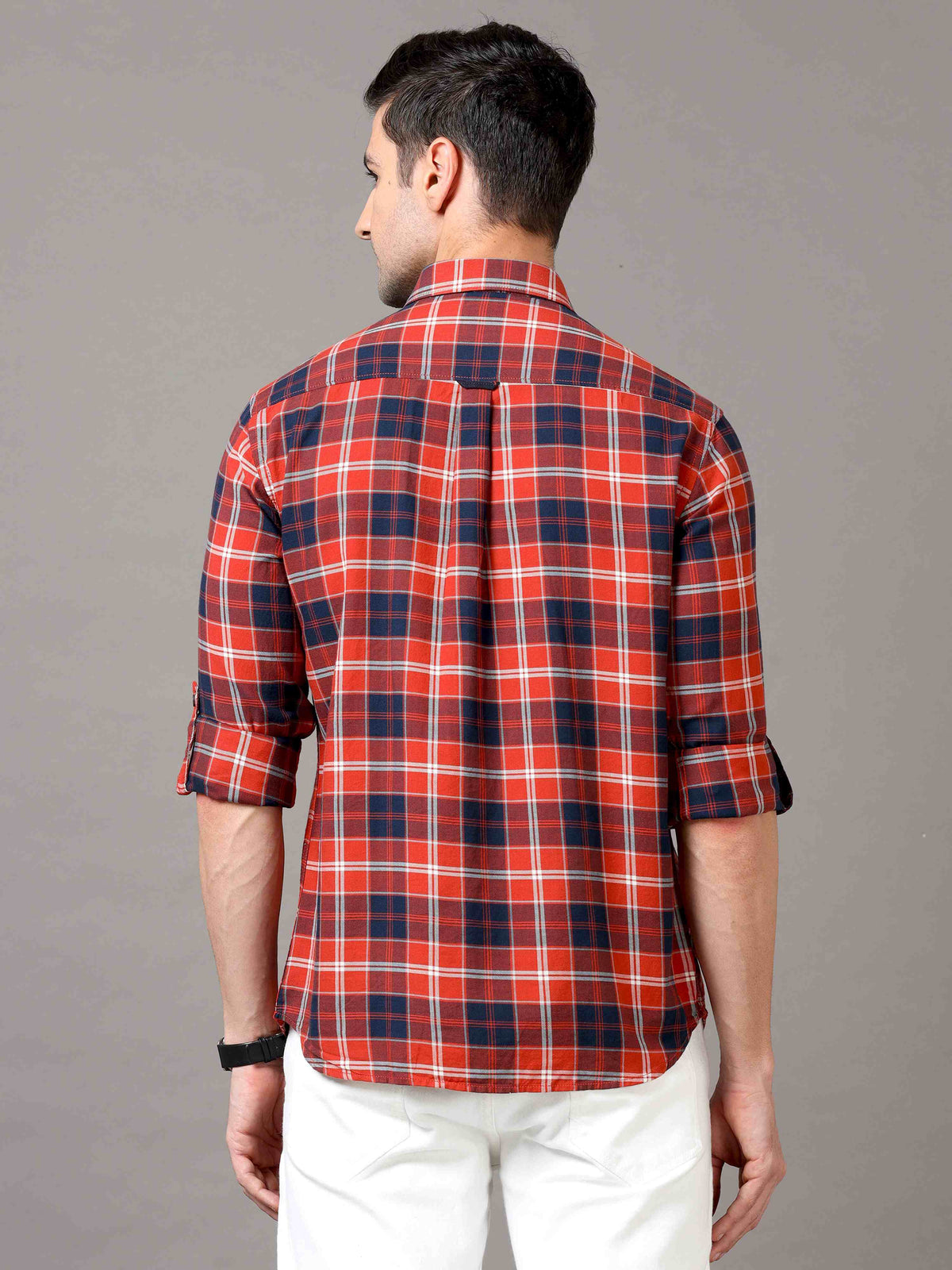 Shop Men's Navy And Red Slim Fit Cotton Casual Check Shirt Online.