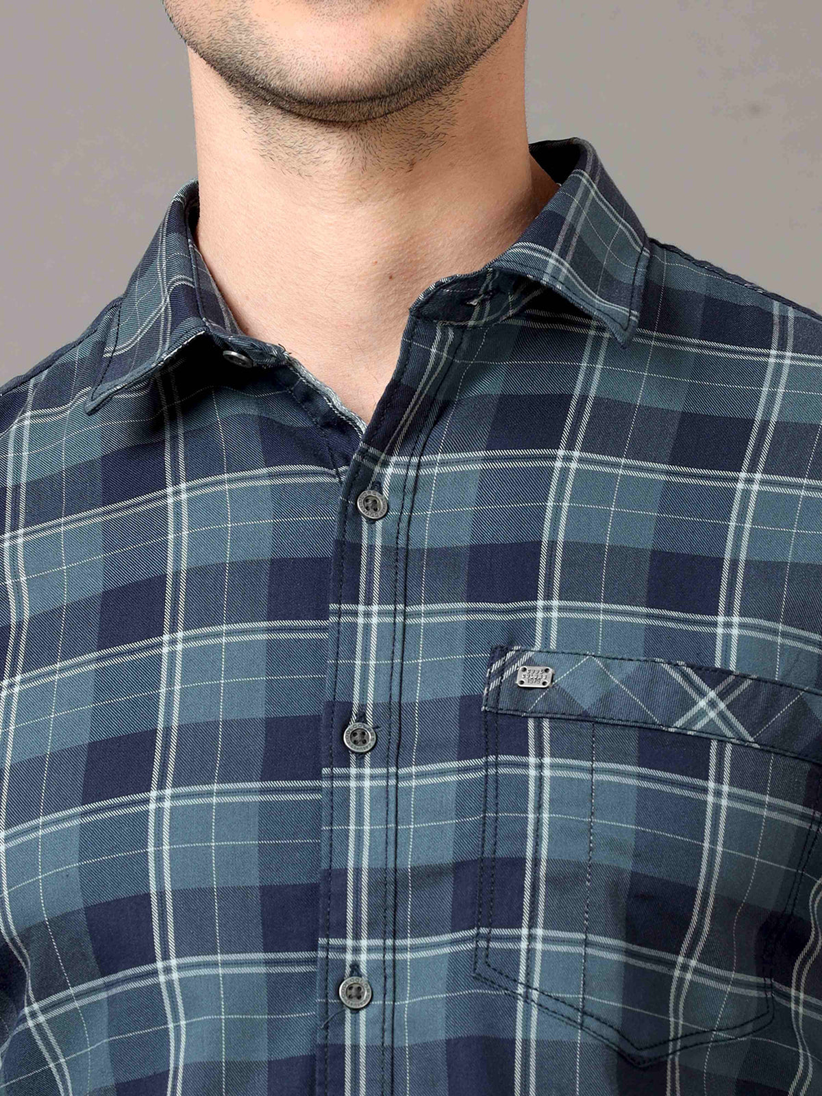 Shop Men's Navy Slim Fit Cotton Casual Checks Shirt Online.