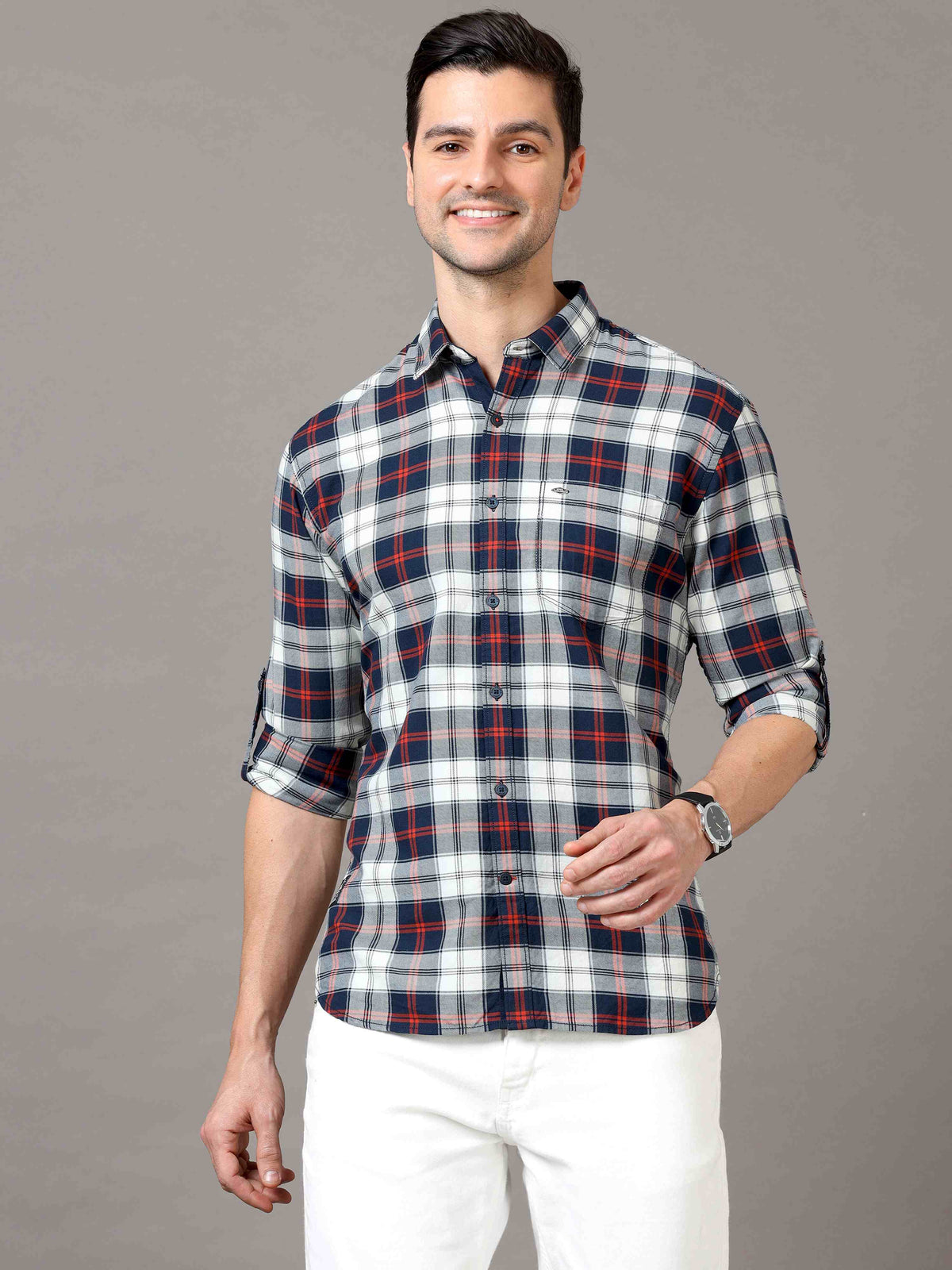 Shop Men's White And Red Slim Fit Cotton Casual Check Shirt Online.