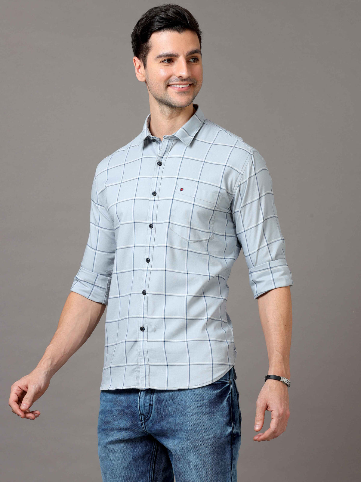 Shop Men's Grey Slim Fit Cotton Casual Checks Shirt Online.