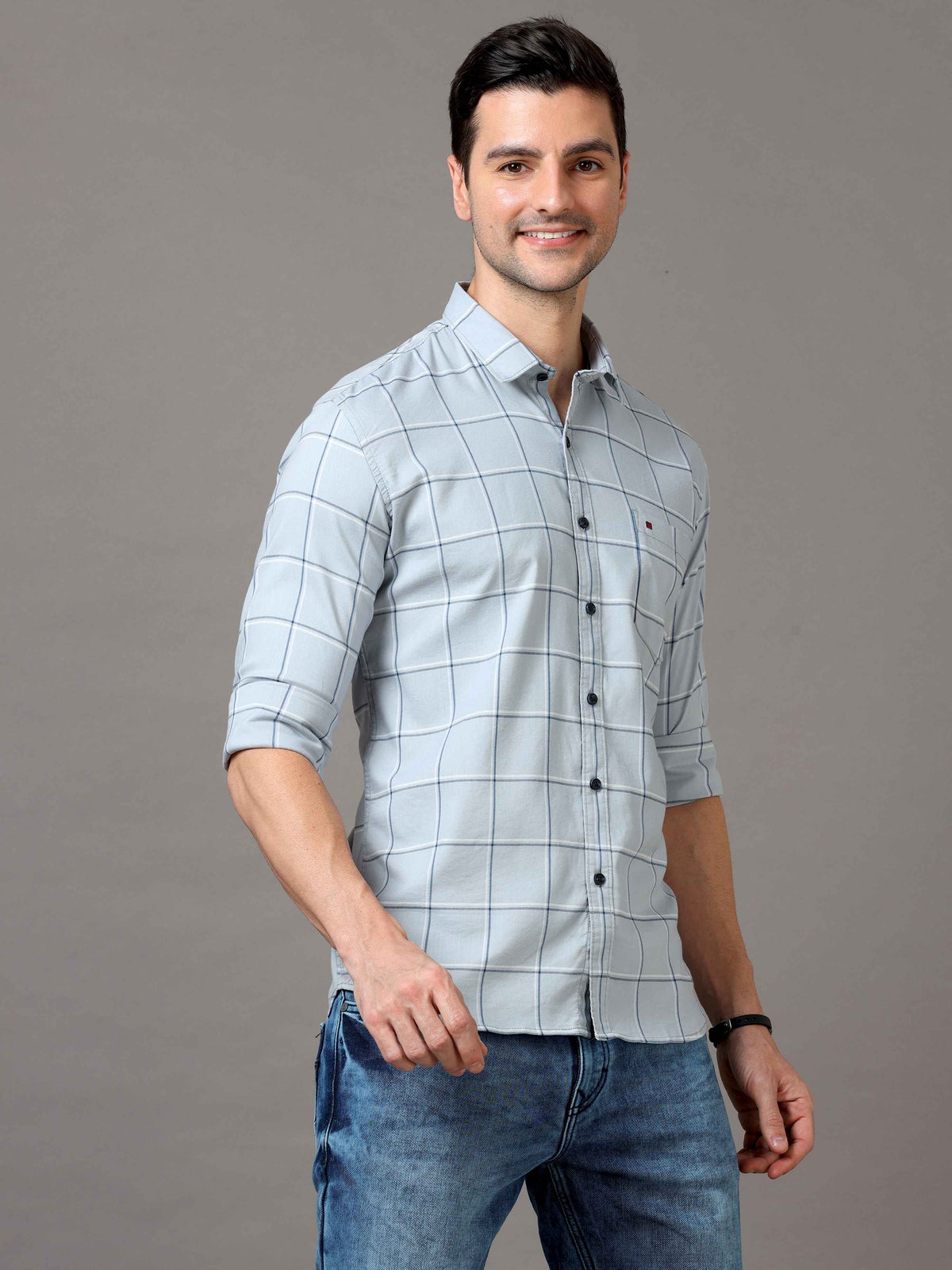 Shop Men's Grey Slim Fit Cotton Casual Checks Shirt Online.