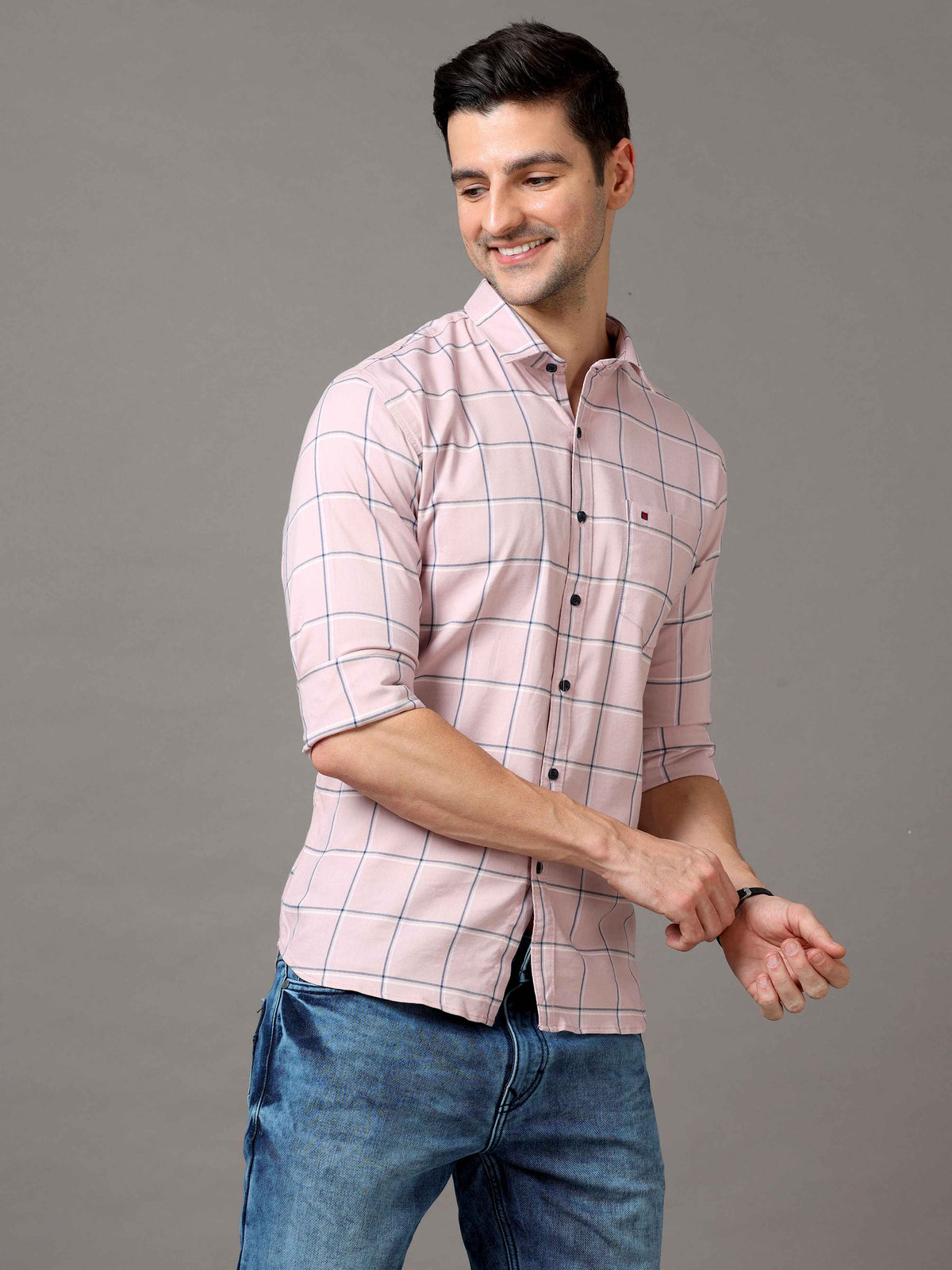 Shop Men's Pink Slim Fit Cotton Casual Checks Shirt Online.