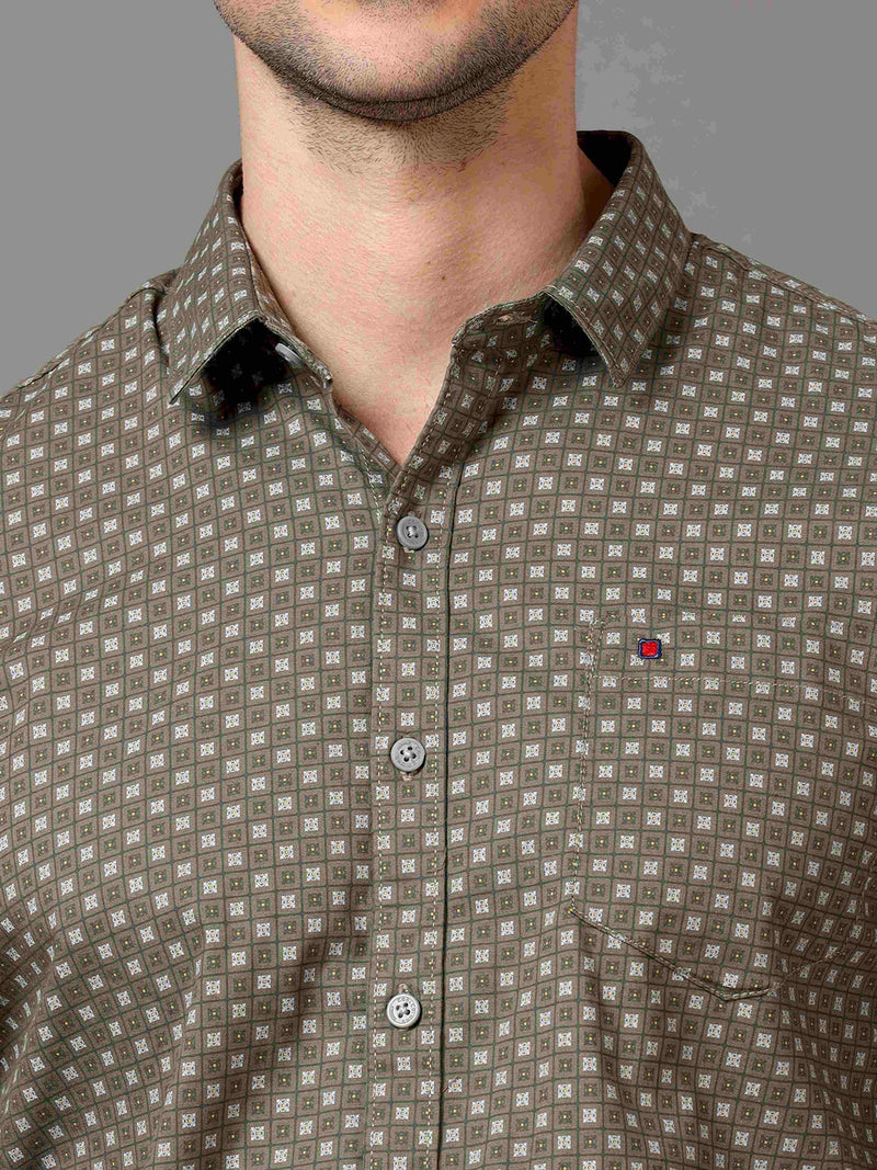 Shop Men's Green Slim Fit Cotton Casual Printed Shirt Online.