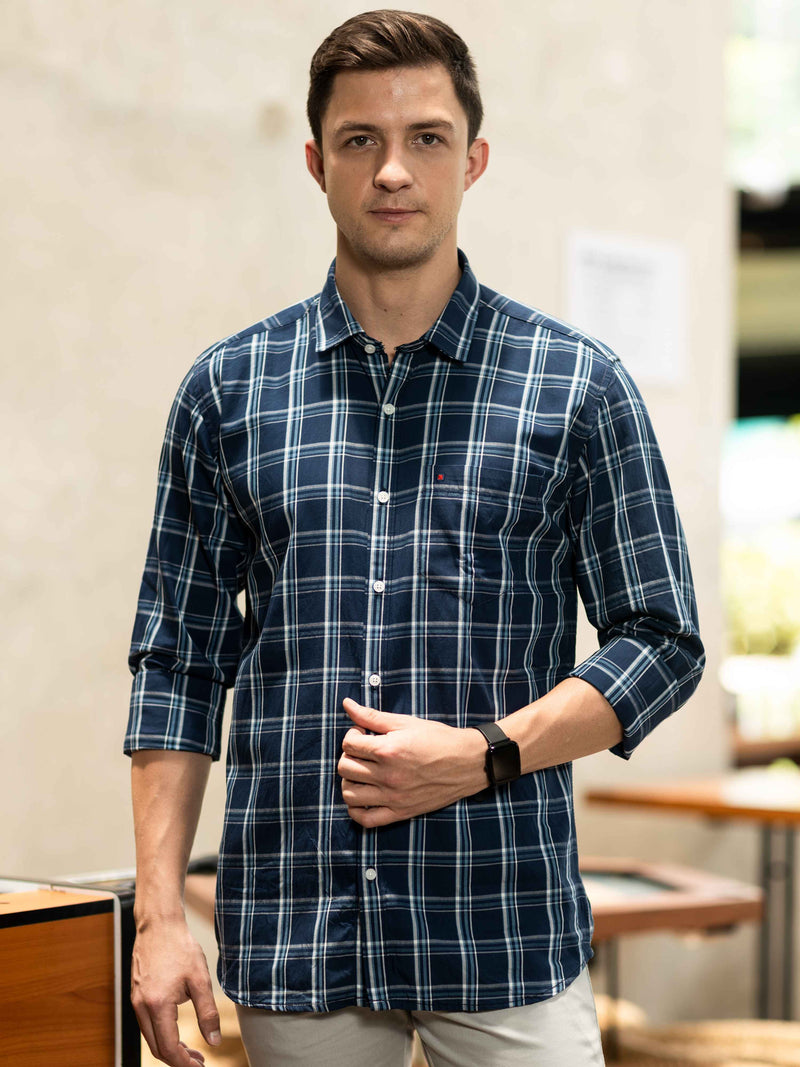 Shop Men's Navy Slim Fit Checks Full Sleeves Casual Shirts Online.