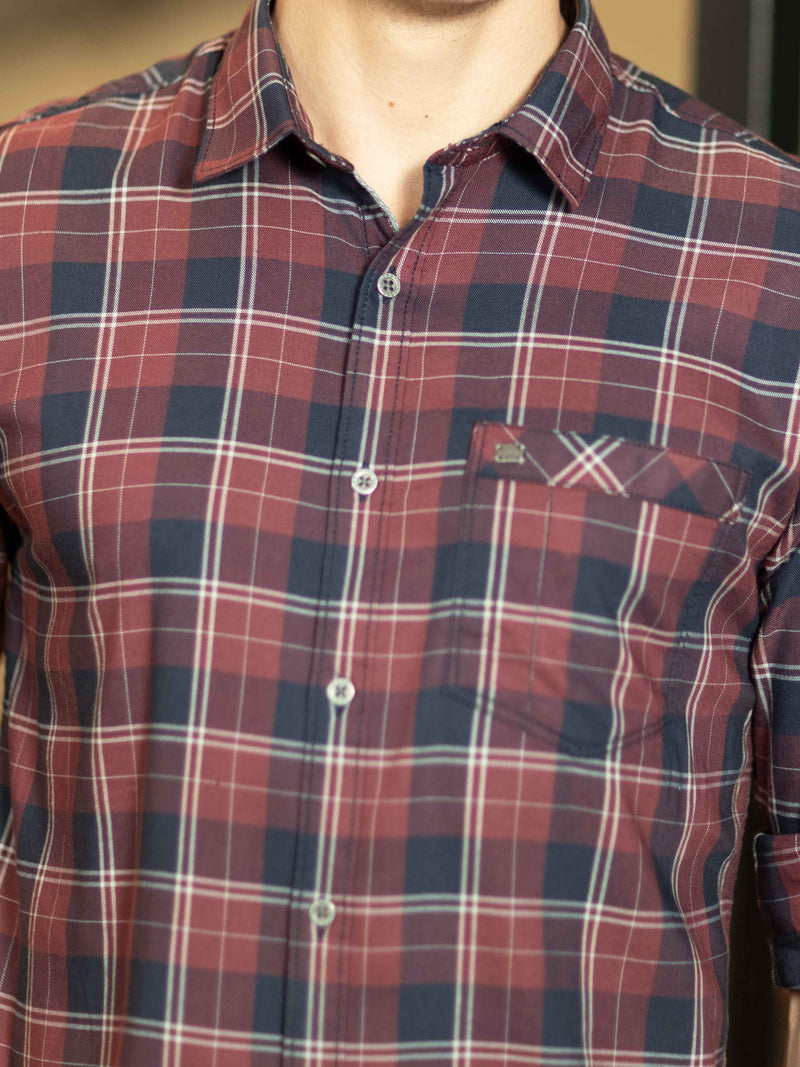 Shop Men's Maroon Slim Fit Checks Full Sleeves Casual Shirts Online.