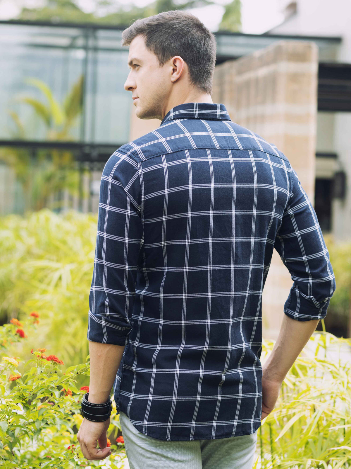 Shop Men's Navy Slim Fit Checks Full Sleeves Casual Shirts Online.