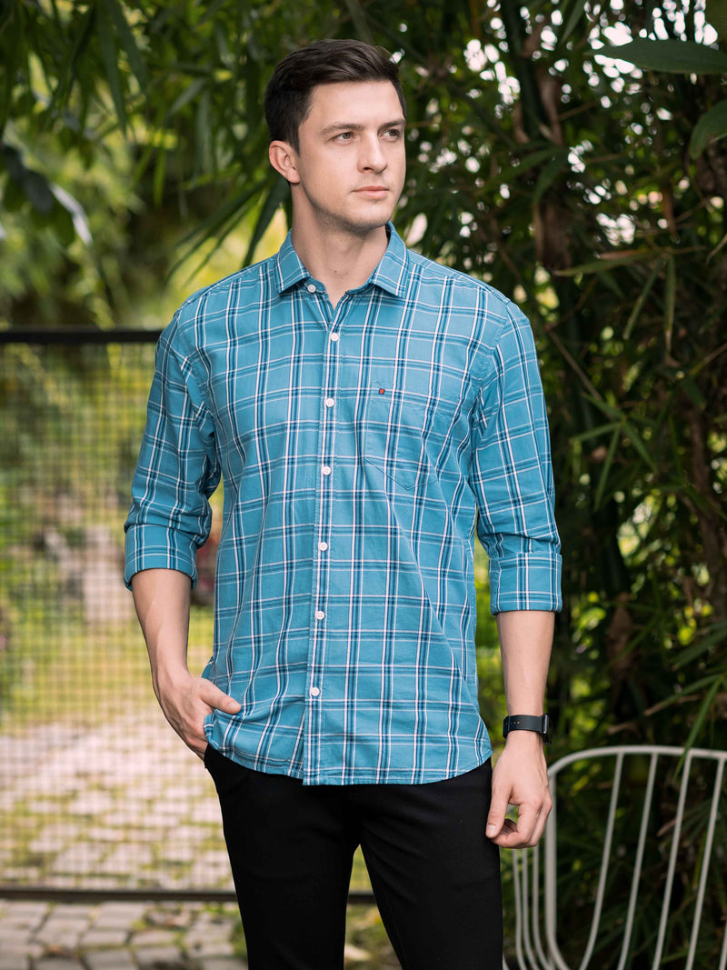 Shop Men's Blue Slim Fit Checks Full Sleeves Casual Shirts Online.