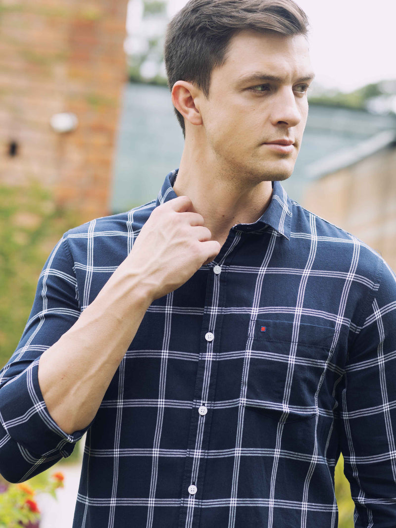 Shop Men's Navy Slim Fit Checks Full Sleeves Casual Shirts Online.