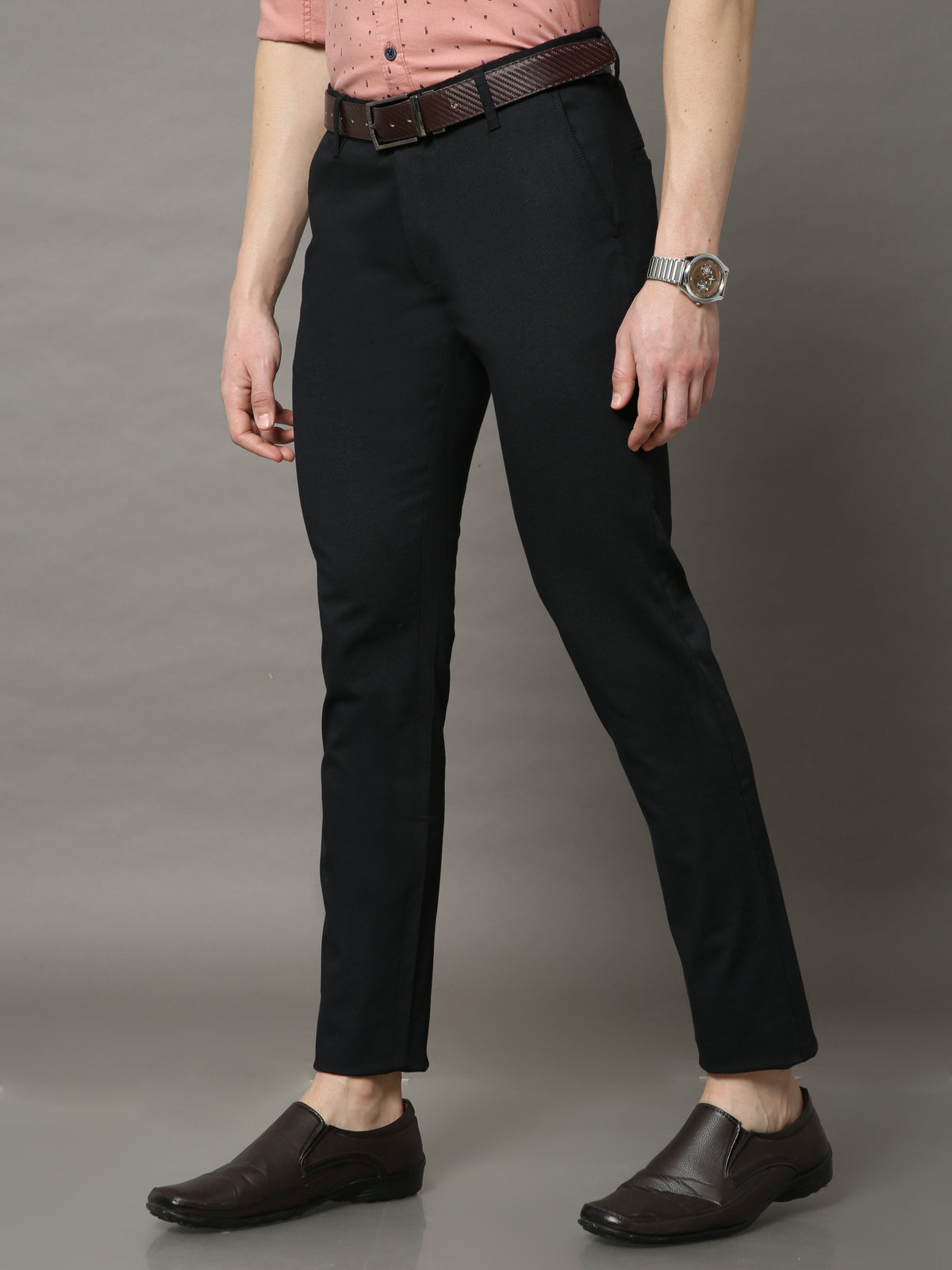 Shop Men's Black Narrow Fit Printed Casual Trousers Online.