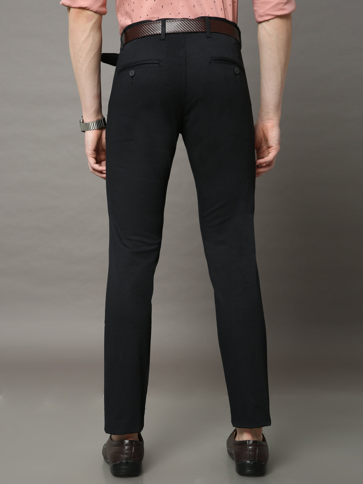 Shop Men's Black Narrow Fit Printed Casual Trousers Online.