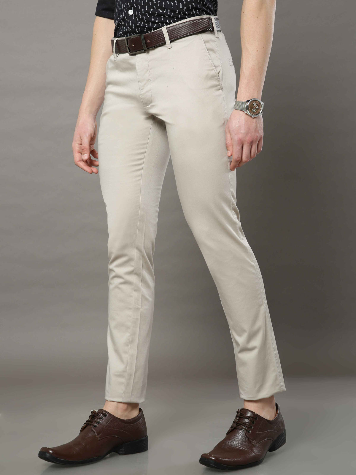 Shop Men's Grey Narrow Fit Solid Casual Trouser Online.