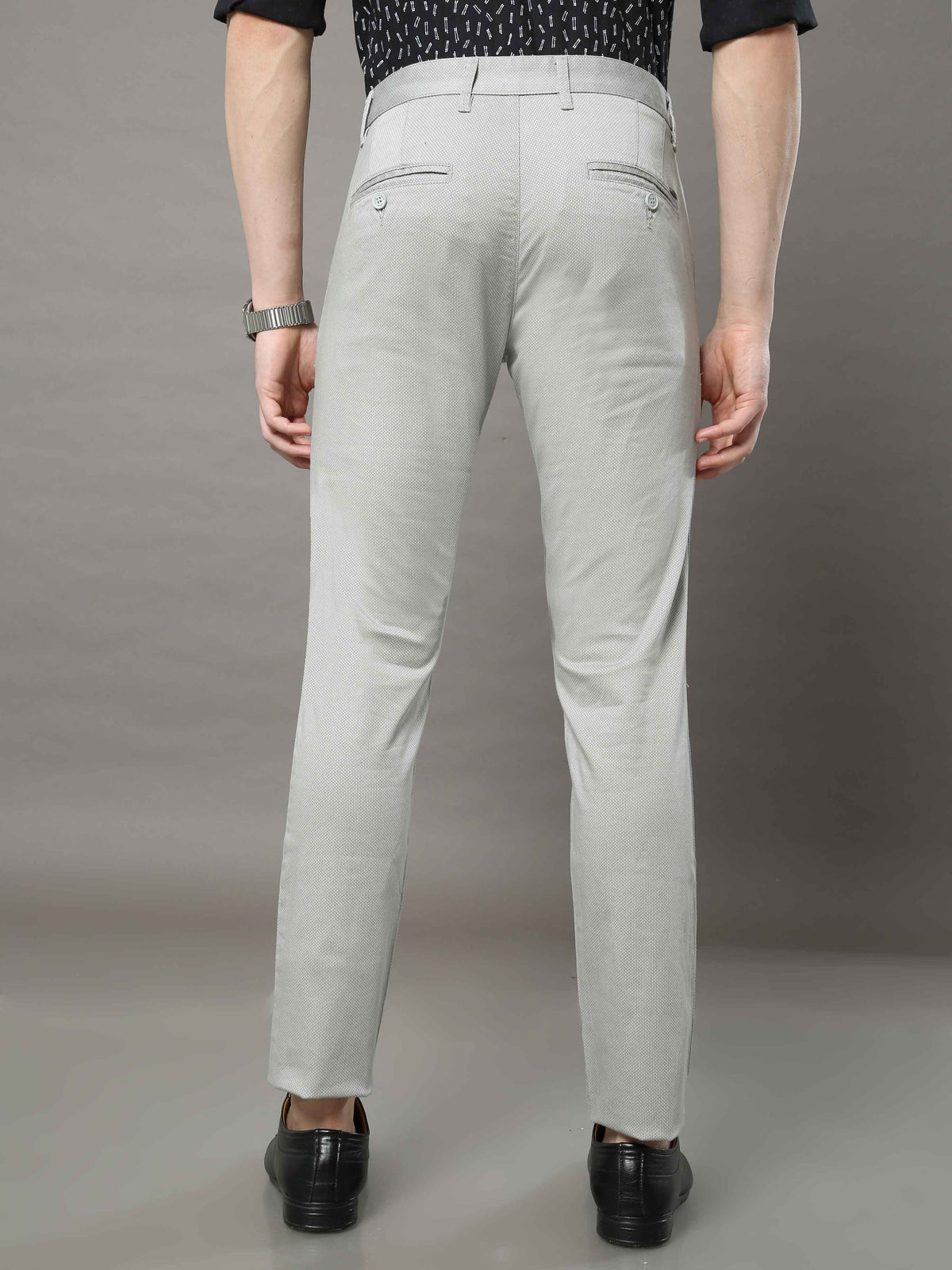 Shop Men's Light Grey Narrow Fit Printed Casual Trouser Online.