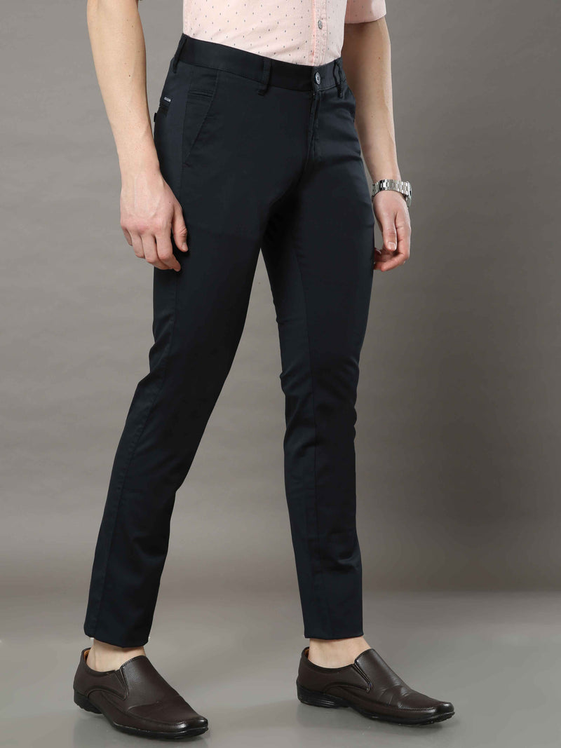 Shop Men's Navy Narrow Fit Solid Casual Trouser Online.