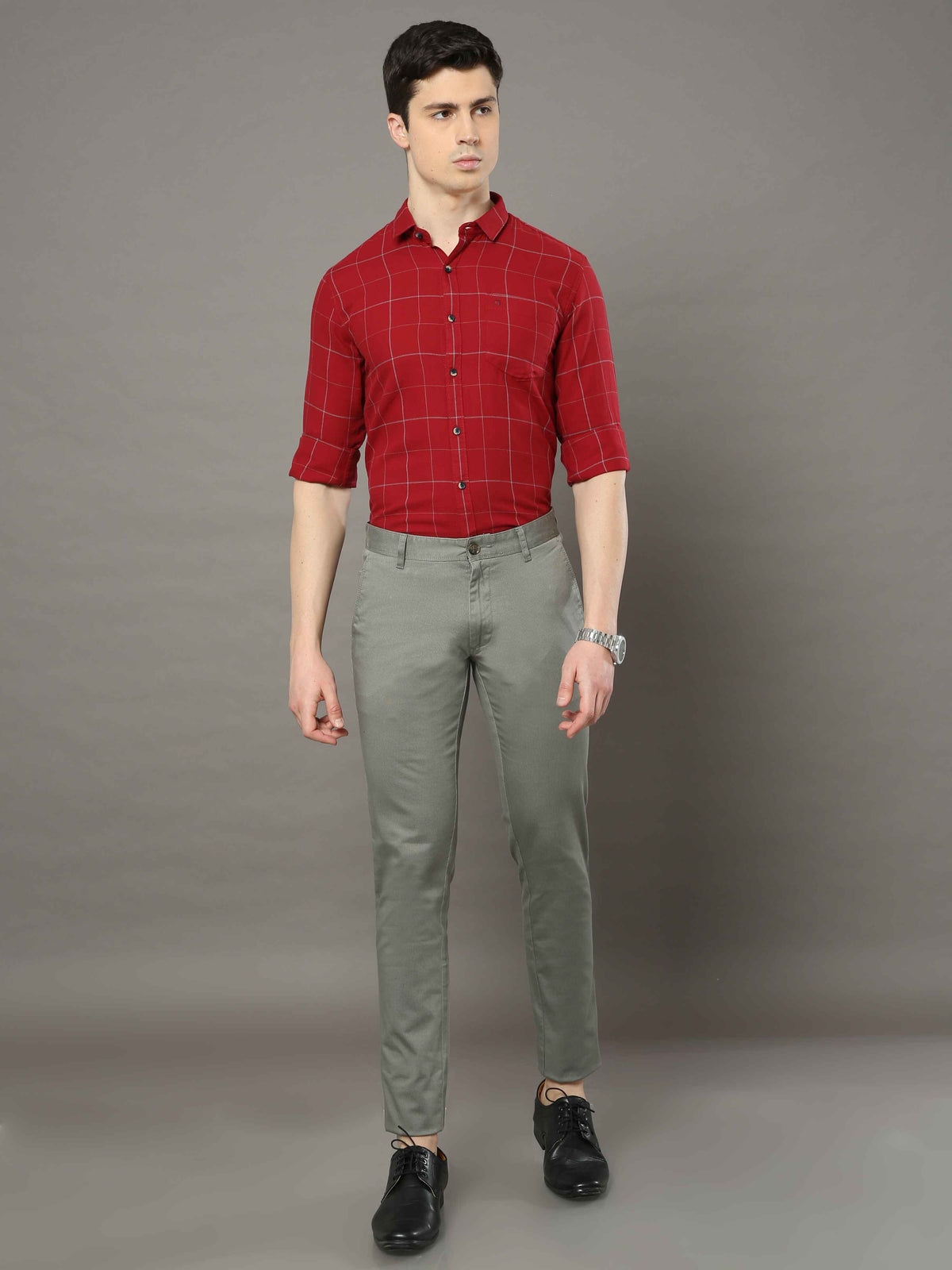 Shop Men's Grey Narrow Fit Printed Casual Trouser Online.