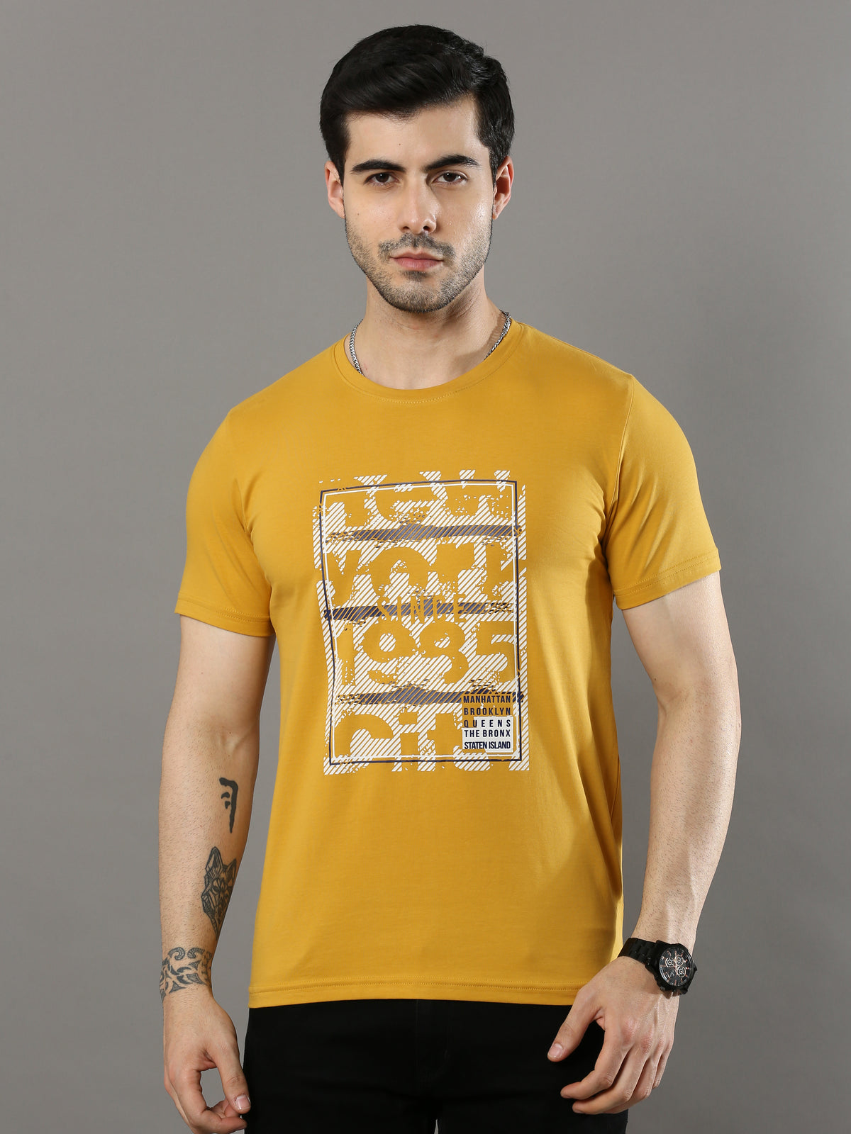 Shop Men's Orange Regular Fit Printed Crew Neck Casual T-Shirt Online.