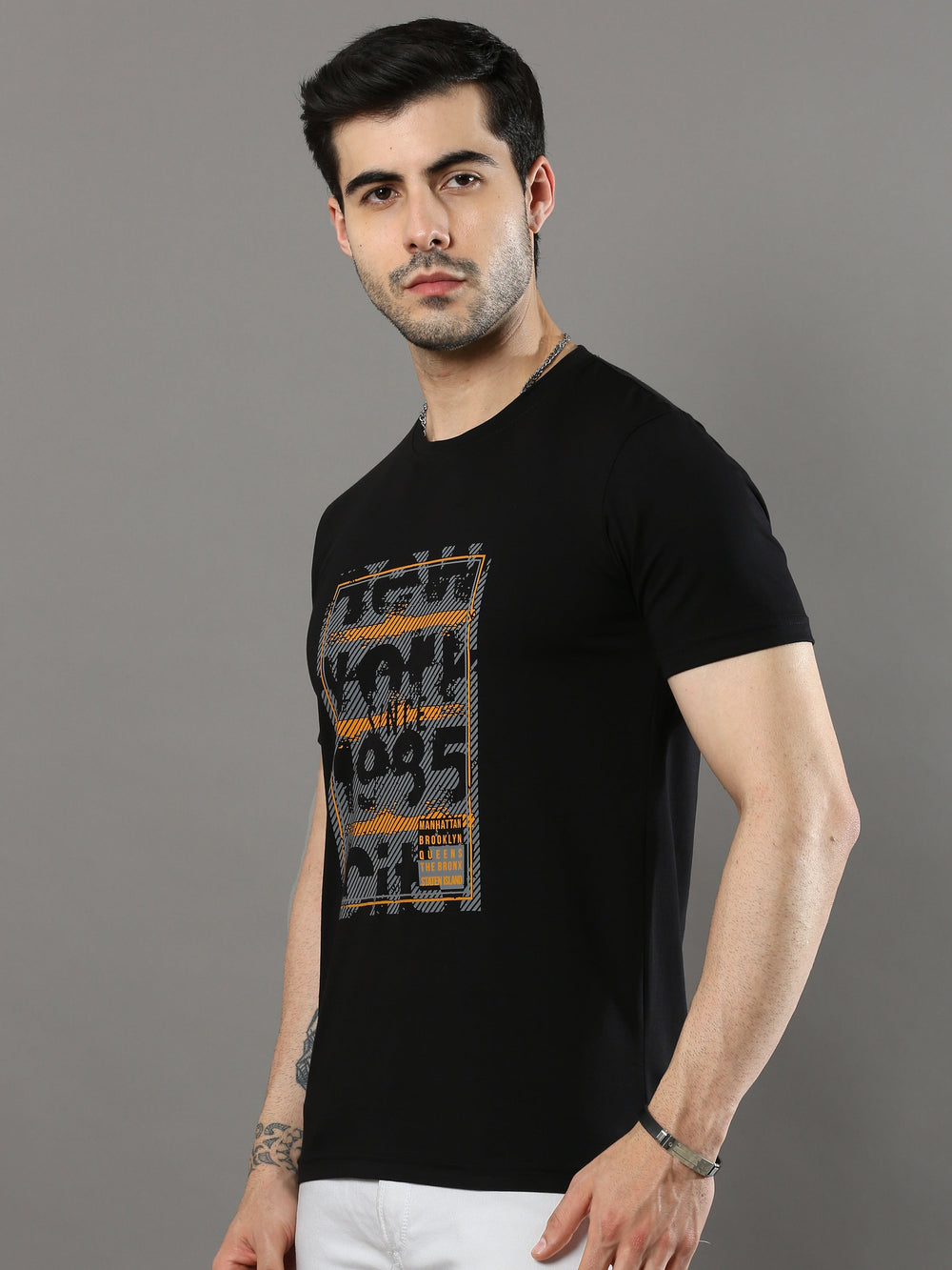 Men's Black Regular Fit Printed Half Sleeves Crew Neck T-Shirt