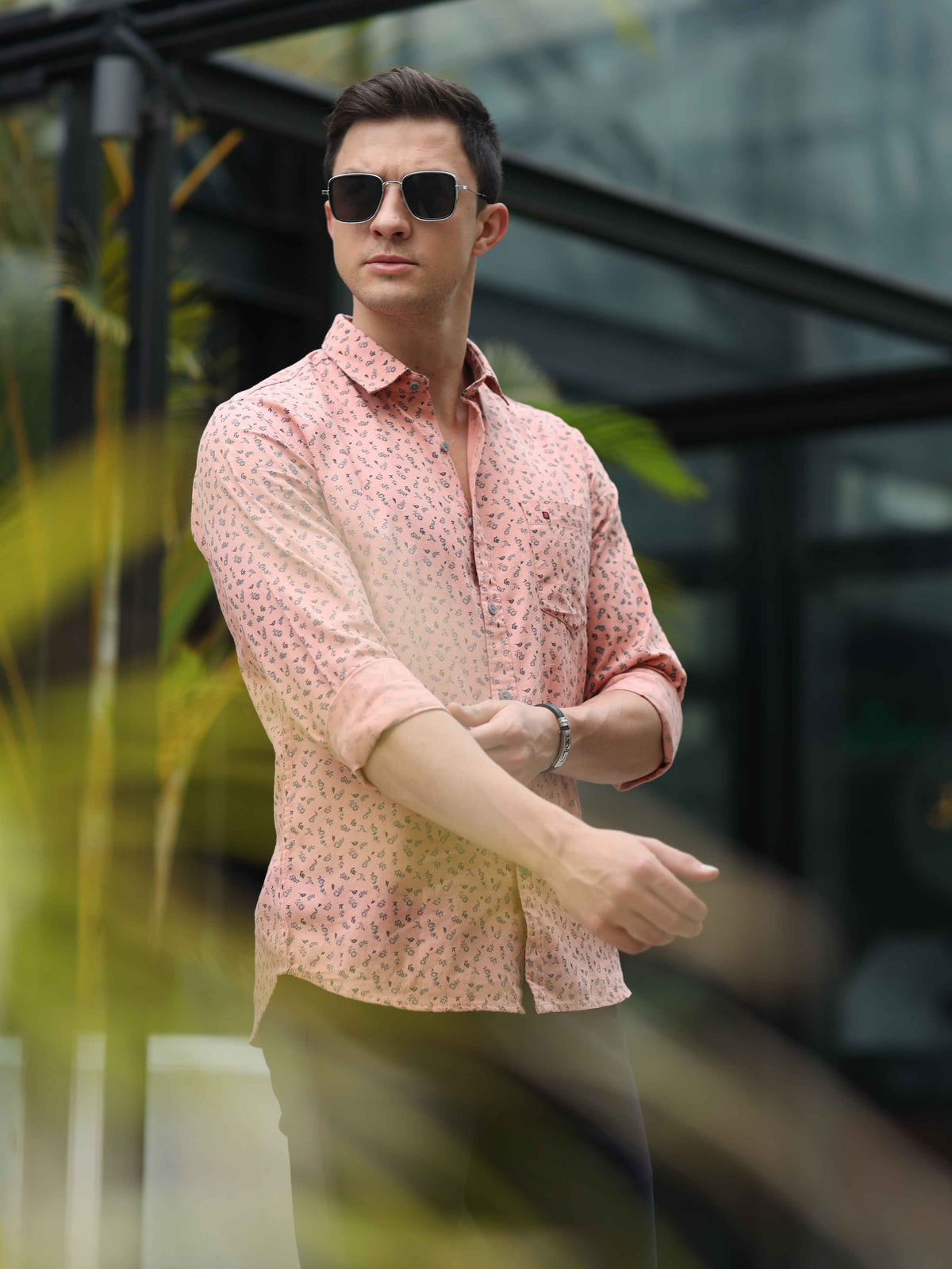 Shop Men's Pink Slim Fit Printed Full Sleeves Casual Shirts Online.